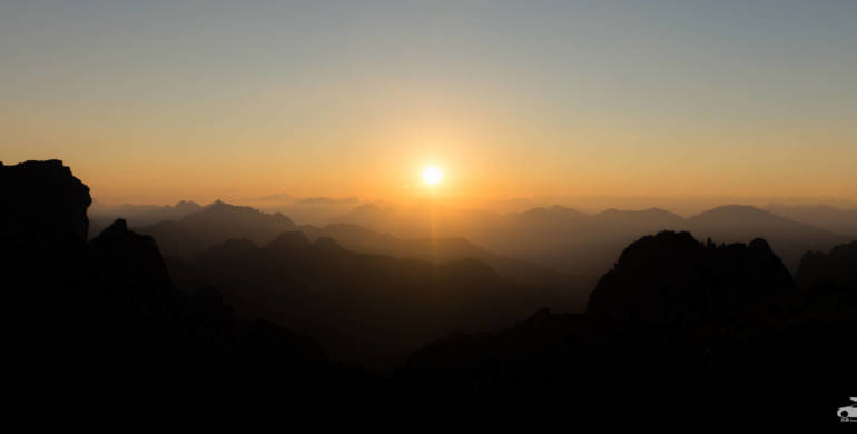 Sončni zahod na Mangartskem sedlu