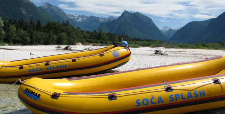 S kolesom na raft